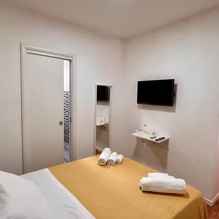 Corso 51 * Naples